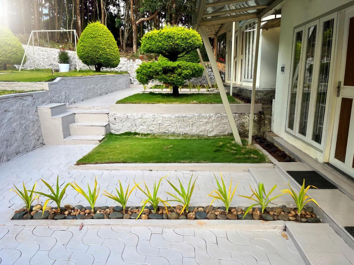 The Regalia Munnar Hotel Exterior photo